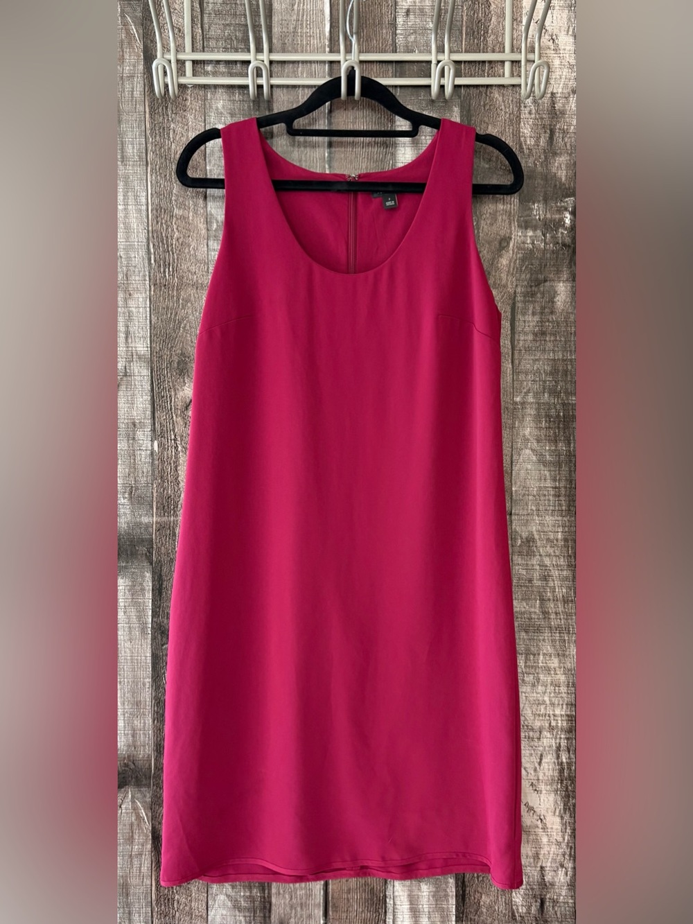 Ann Taylor Sleeveless Shift Dress in Bright Fuchsia-Sz. 2